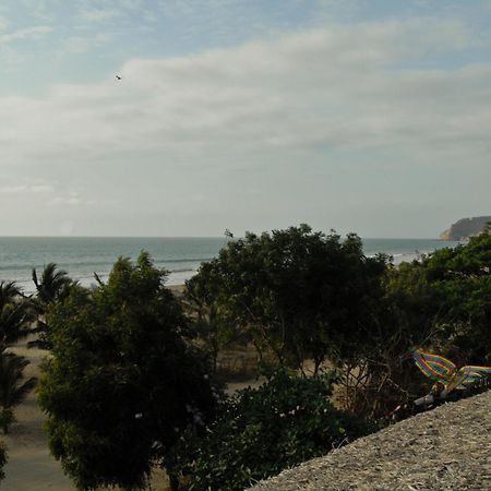 Hosteria Mandala Puerto Lopez Bagian luar foto