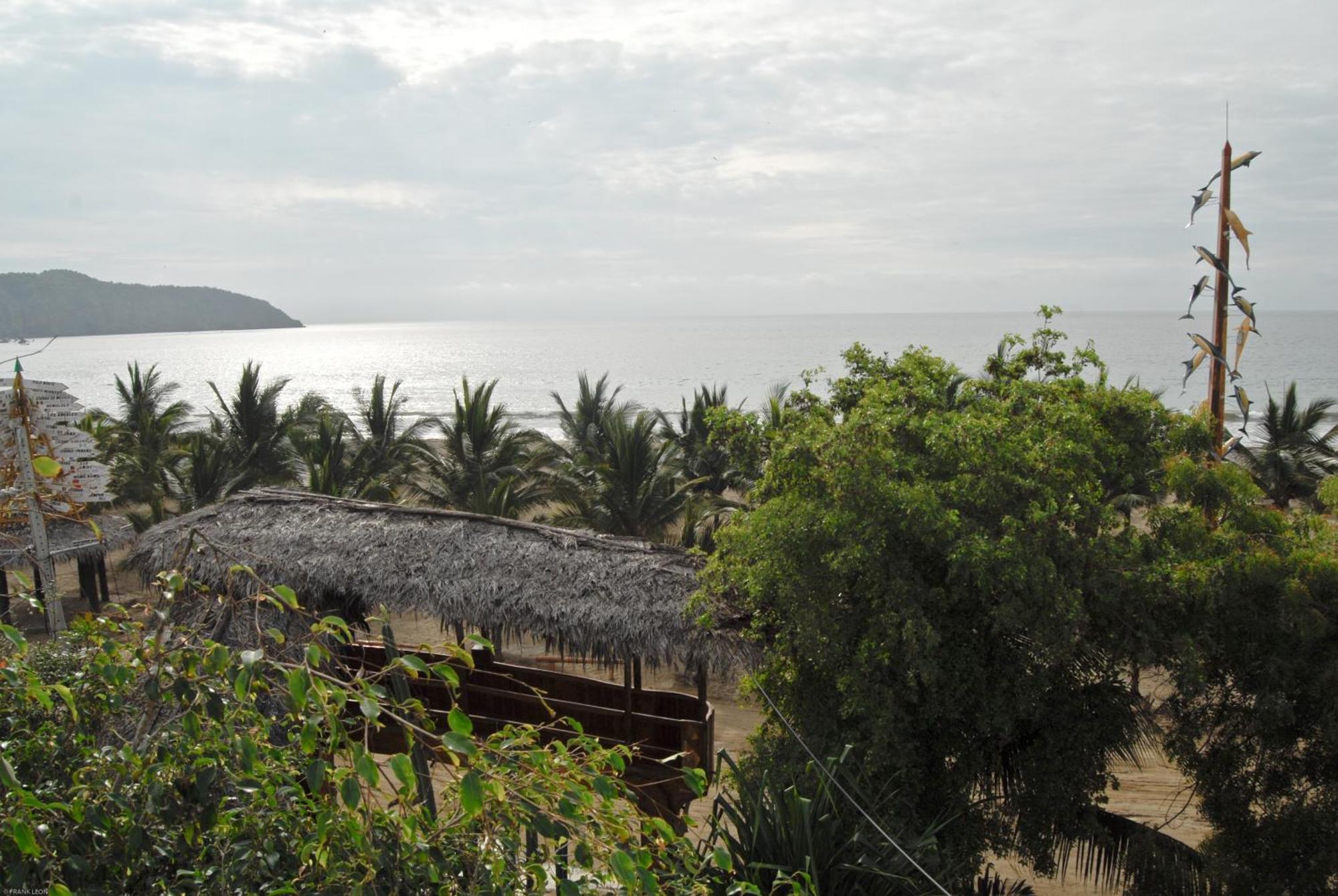 Hosteria Mandala Puerto Lopez Bagian luar foto