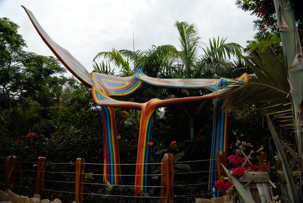 Hosteria Mandala Puerto Lopez Bagian luar foto