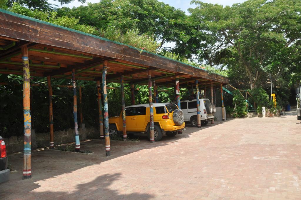 Hosteria Mandala Puerto Lopez Bagian luar foto