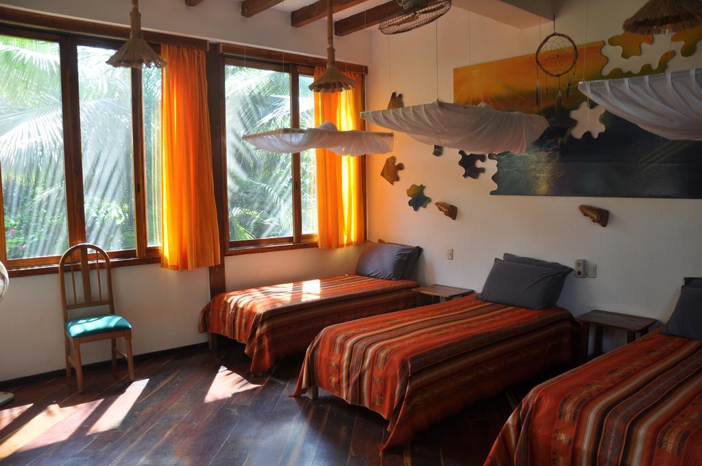 Hosteria Mandala Puerto Lopez Bagian luar foto