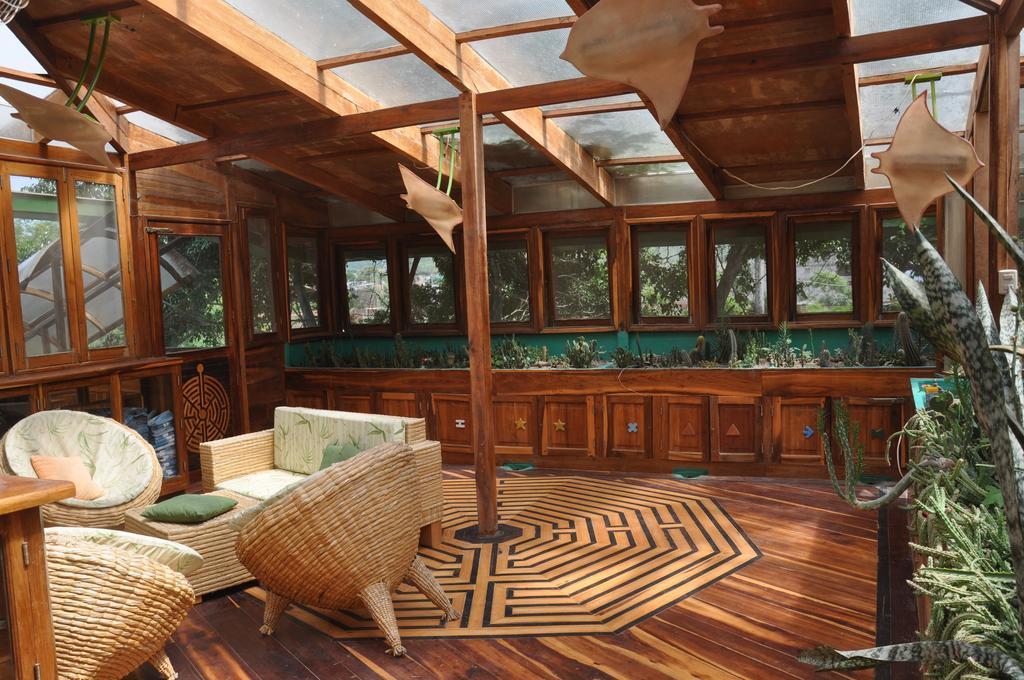Hosteria Mandala Puerto Lopez Bagian luar foto