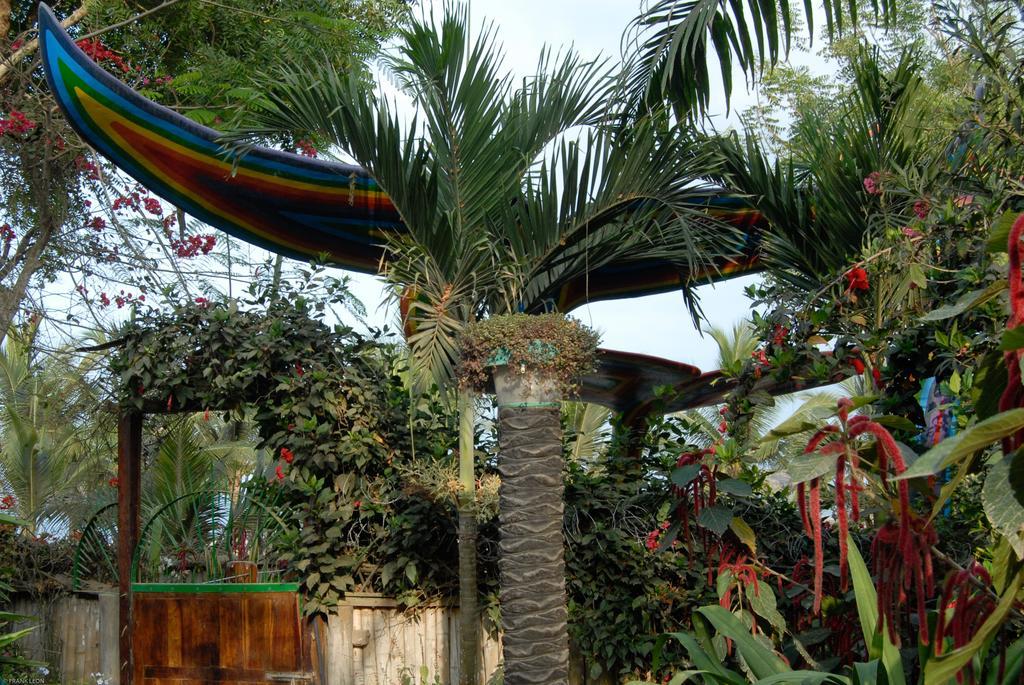 Hosteria Mandala Puerto Lopez Bagian luar foto