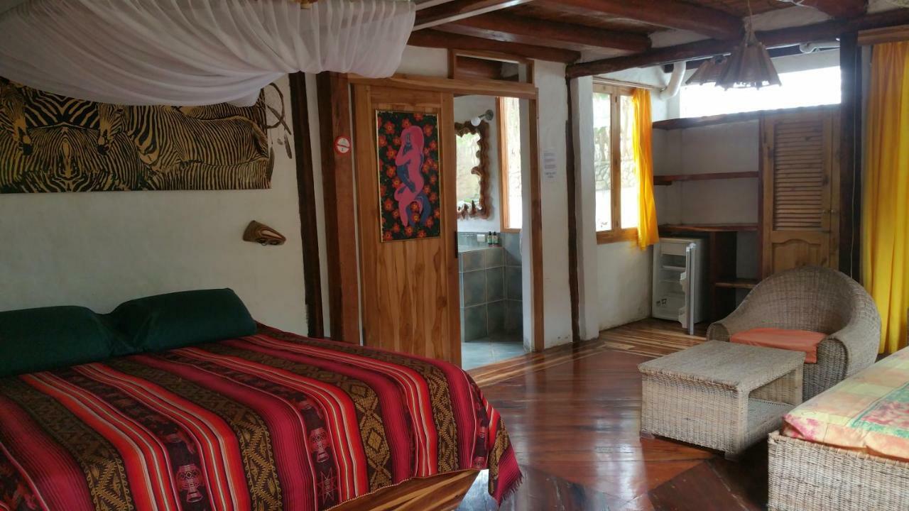 Hosteria Mandala Puerto Lopez Bagian luar foto