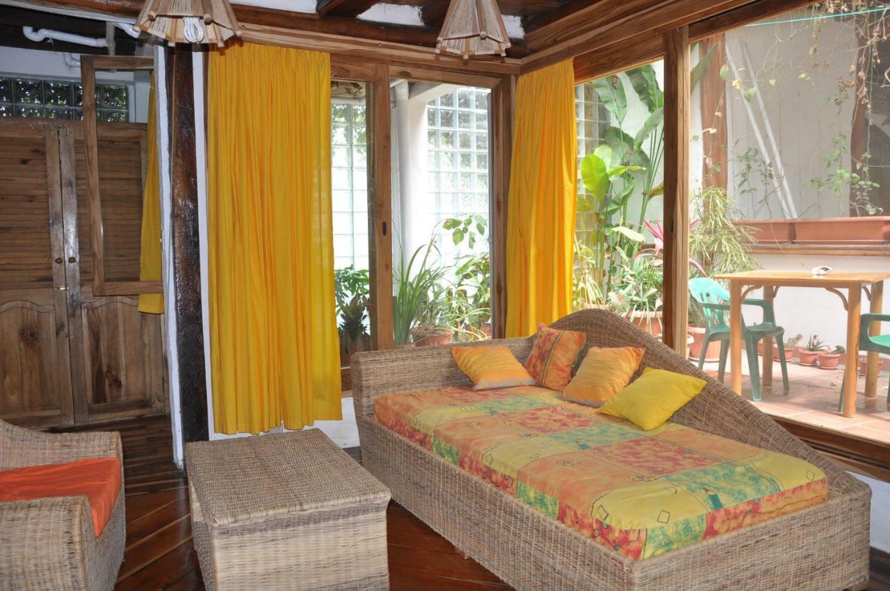 Hosteria Mandala Puerto Lopez Bagian luar foto