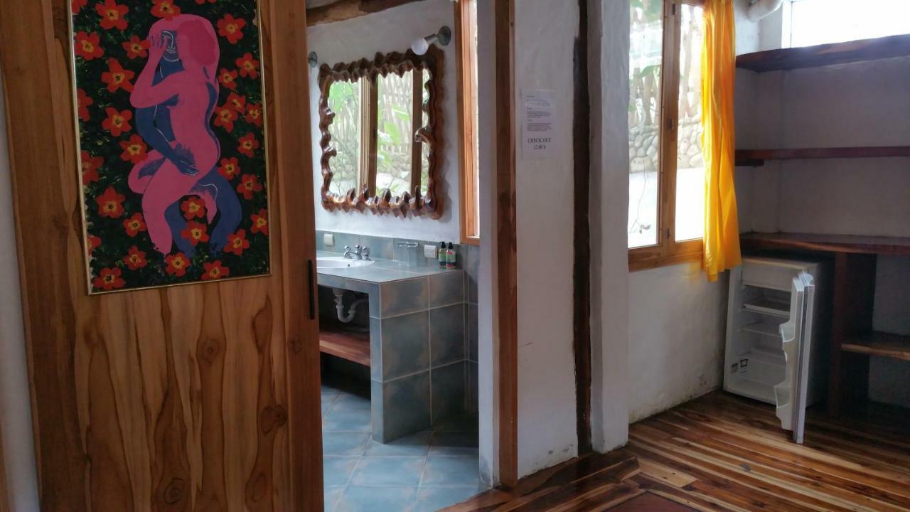 Hosteria Mandala Puerto Lopez Bagian luar foto