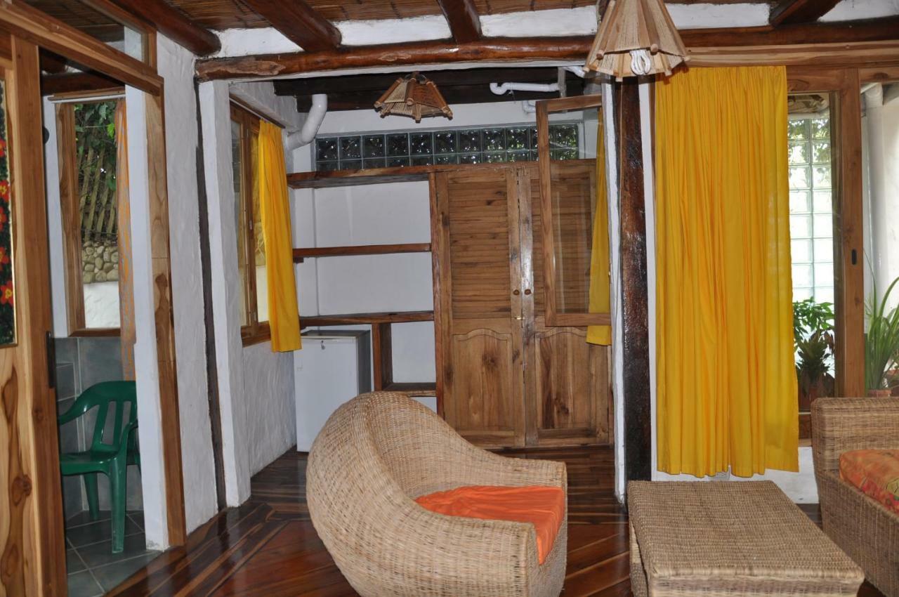 Hosteria Mandala Puerto Lopez Bagian luar foto