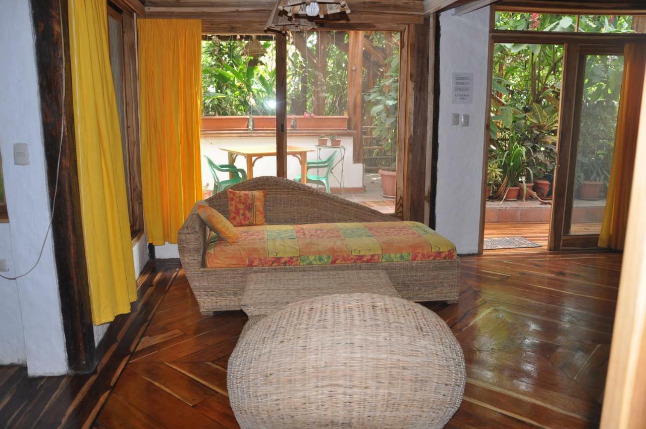 Hosteria Mandala Puerto Lopez Bagian luar foto